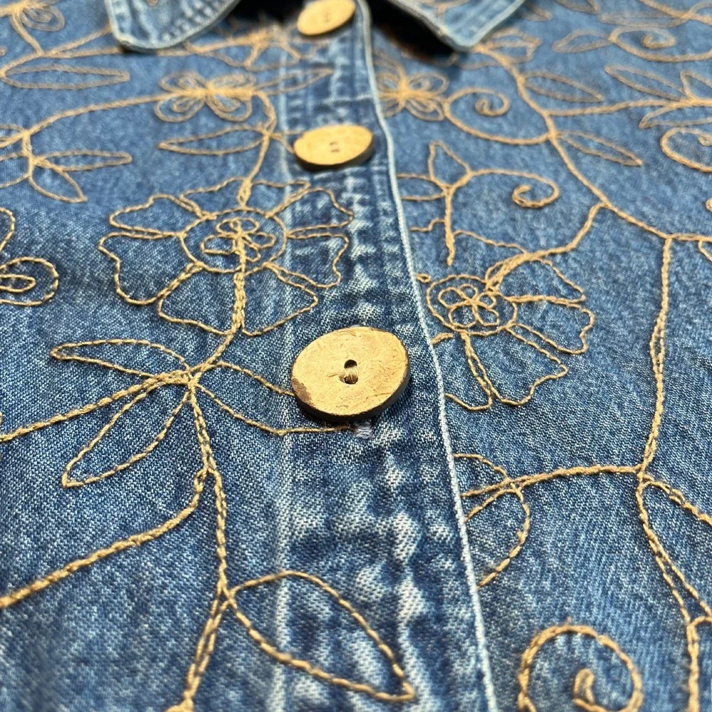 Vintage 90s Embroidered Denim Jacket L 100% Cotton Floral Western Granny‎ Artsy